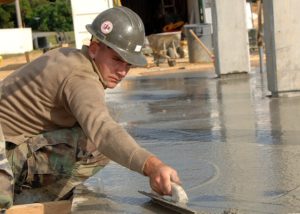 handwerker arbeitet